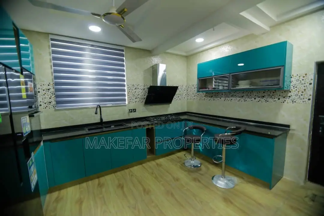 4bdrm House in East Legon for rent