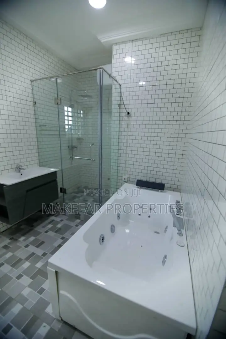 4bdrm House in East Legon for rent
