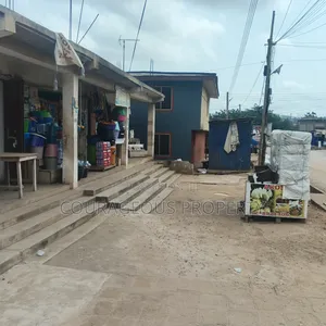 4bdrm House in School Junction, Auntie Aku for sale