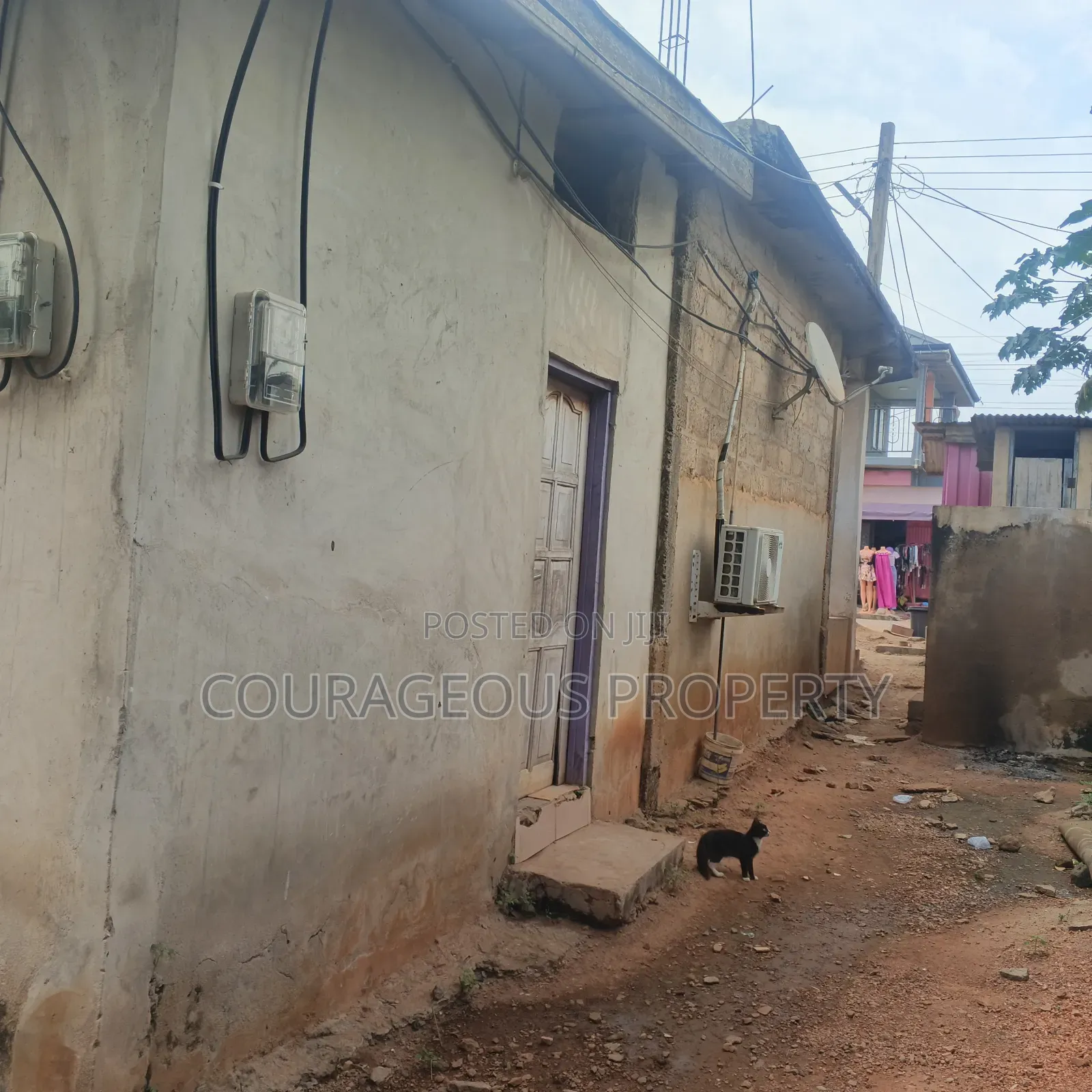 4bdrm House in School Junction, Auntie Aku for sale