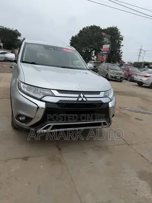 Mitsubishi Outlander SEL FWD 2020 Silver