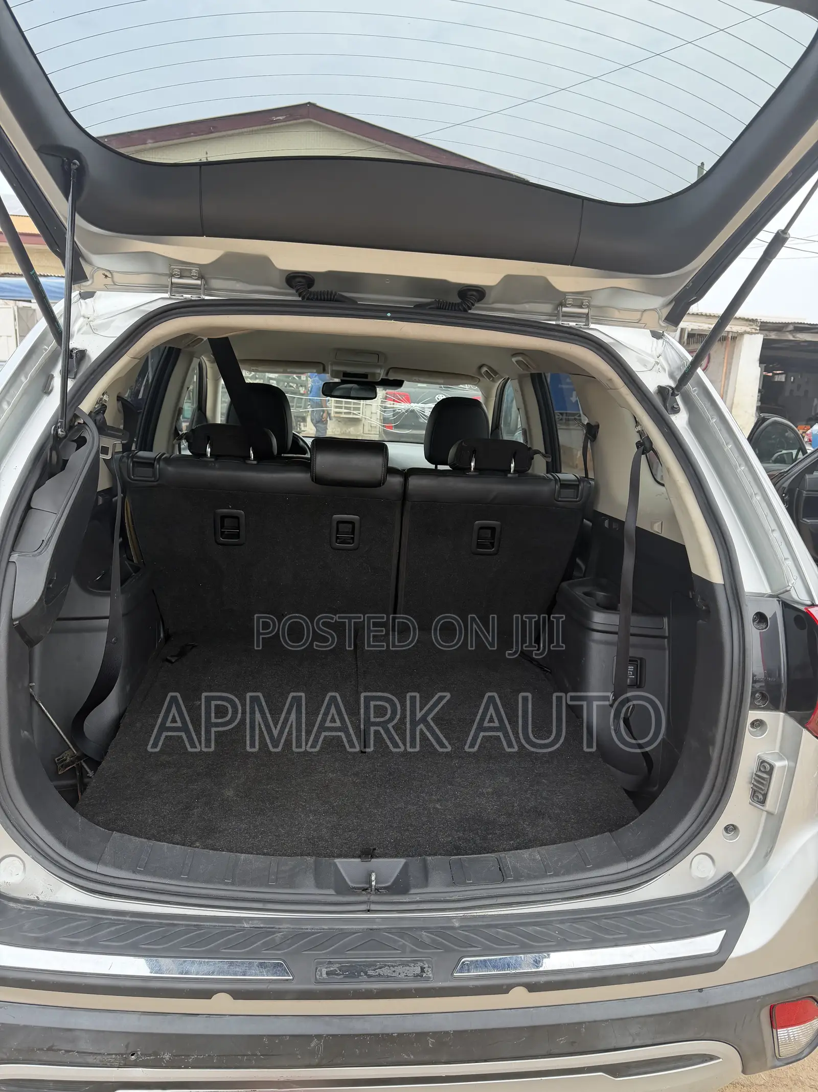 Mitsubishi Outlander SEL FWD 2020 Silver