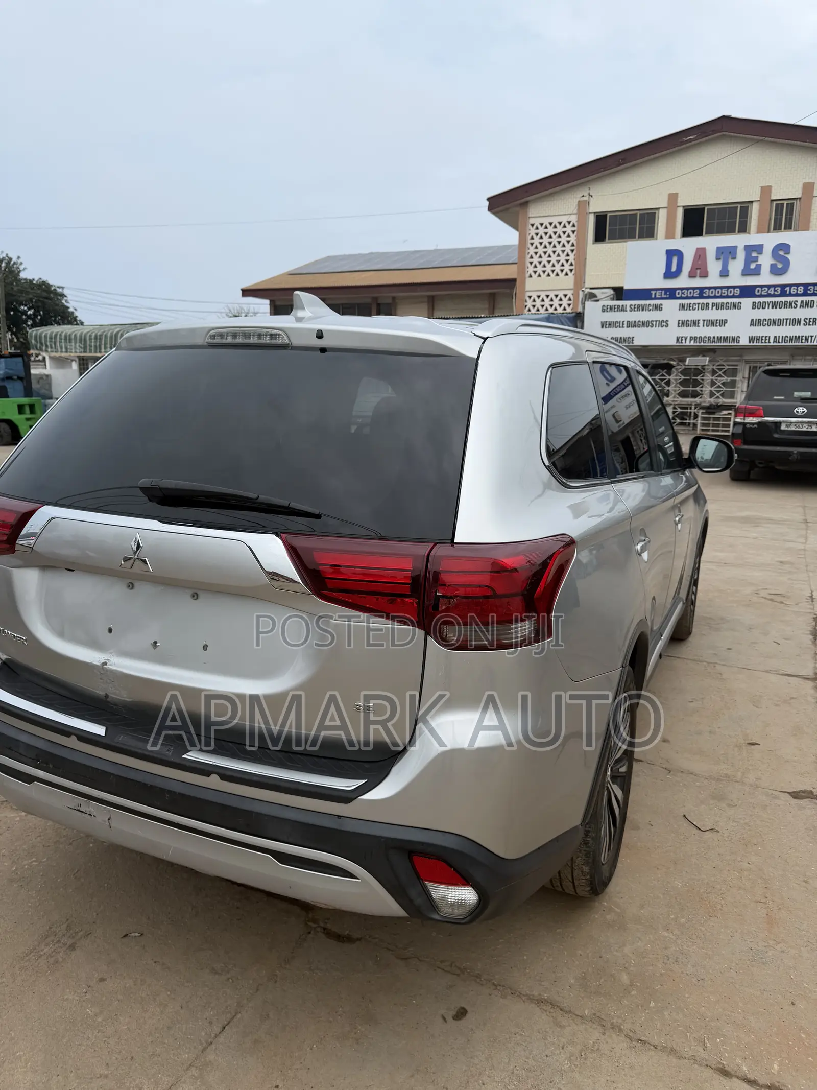 Mitsubishi Outlander SEL FWD 2020 Silver