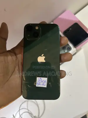 Apple iPhone 13 128 GB Green