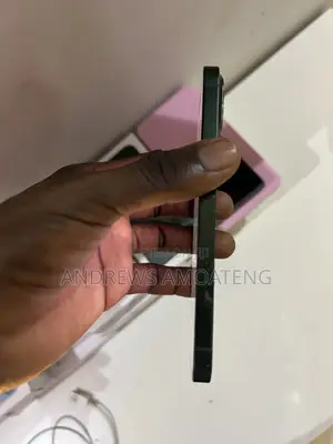 Apple iPhone 13 128 GB Green