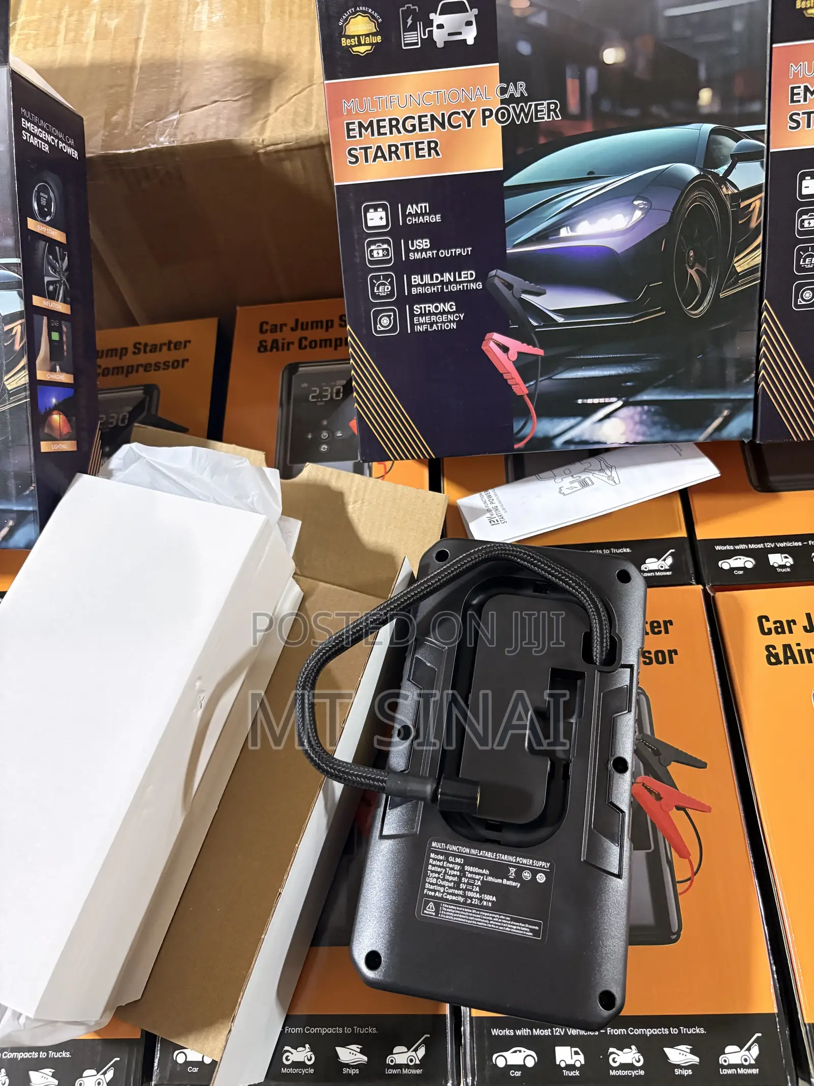 Car Jump Starter With a Car Tire Pump