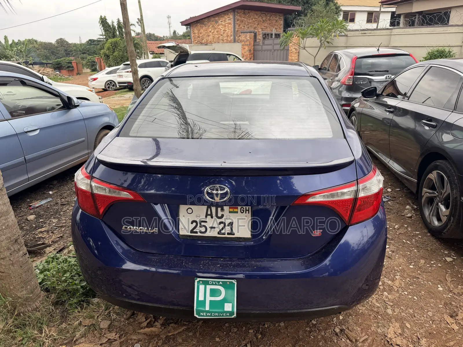 Toyota Corolla LE Plus 4dr Sedan (1.8L 4cyl CVT) 2016 Blue