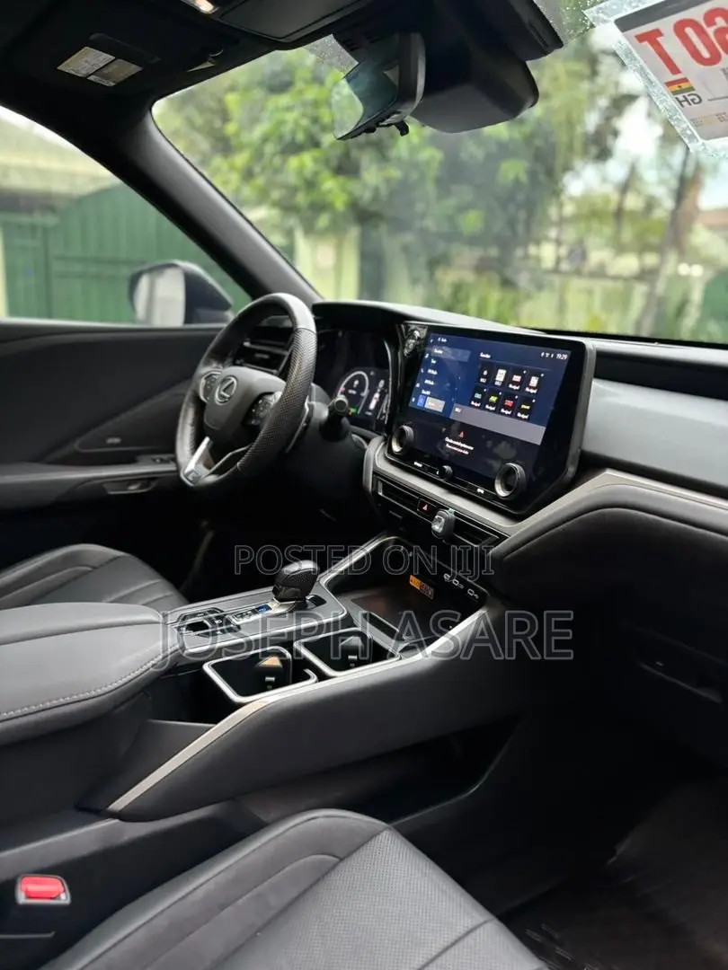 Lexus TX TX 500h AWD 2024 Black
