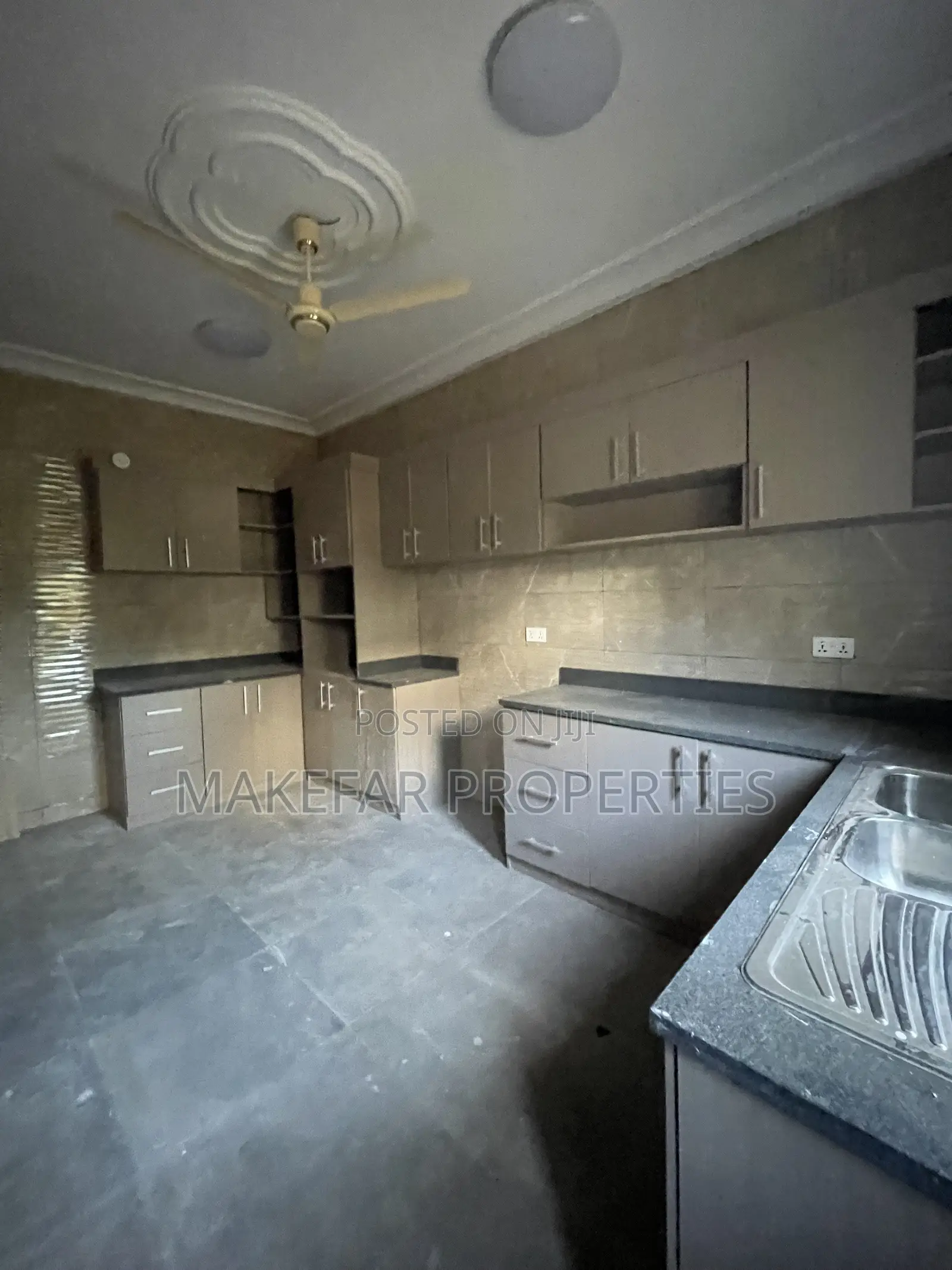 3bdrm House in East Legon for rent