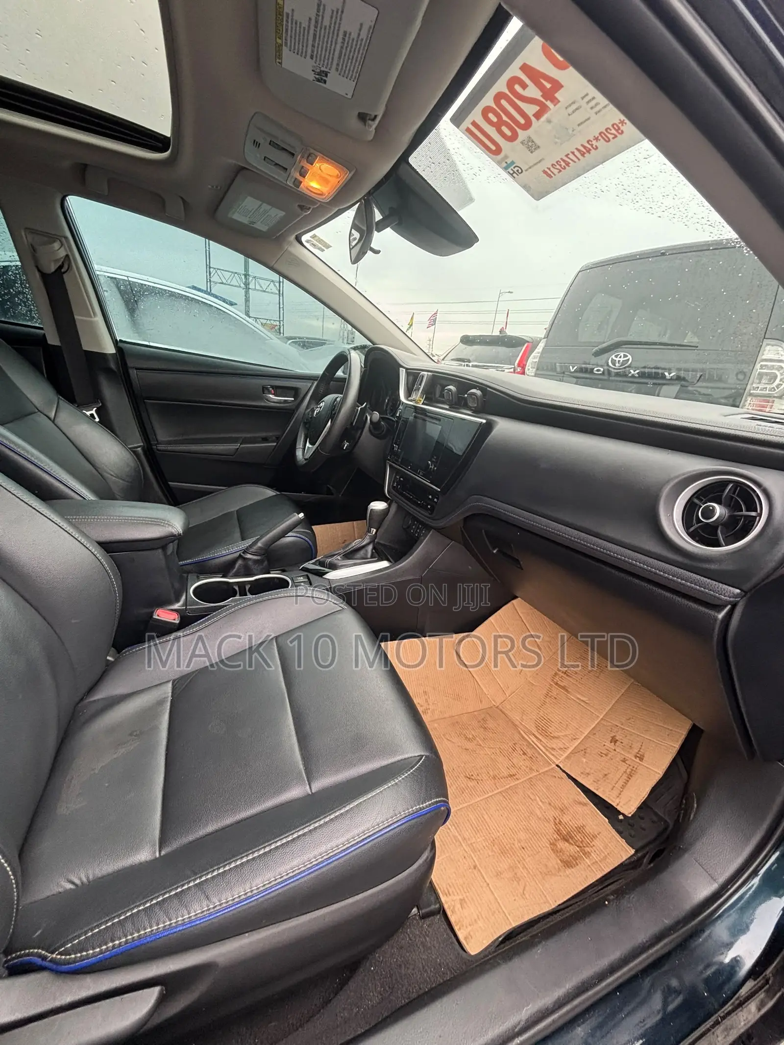 Toyota Corolla XSE (1.8L 4cyl 2A) 2018 Blue