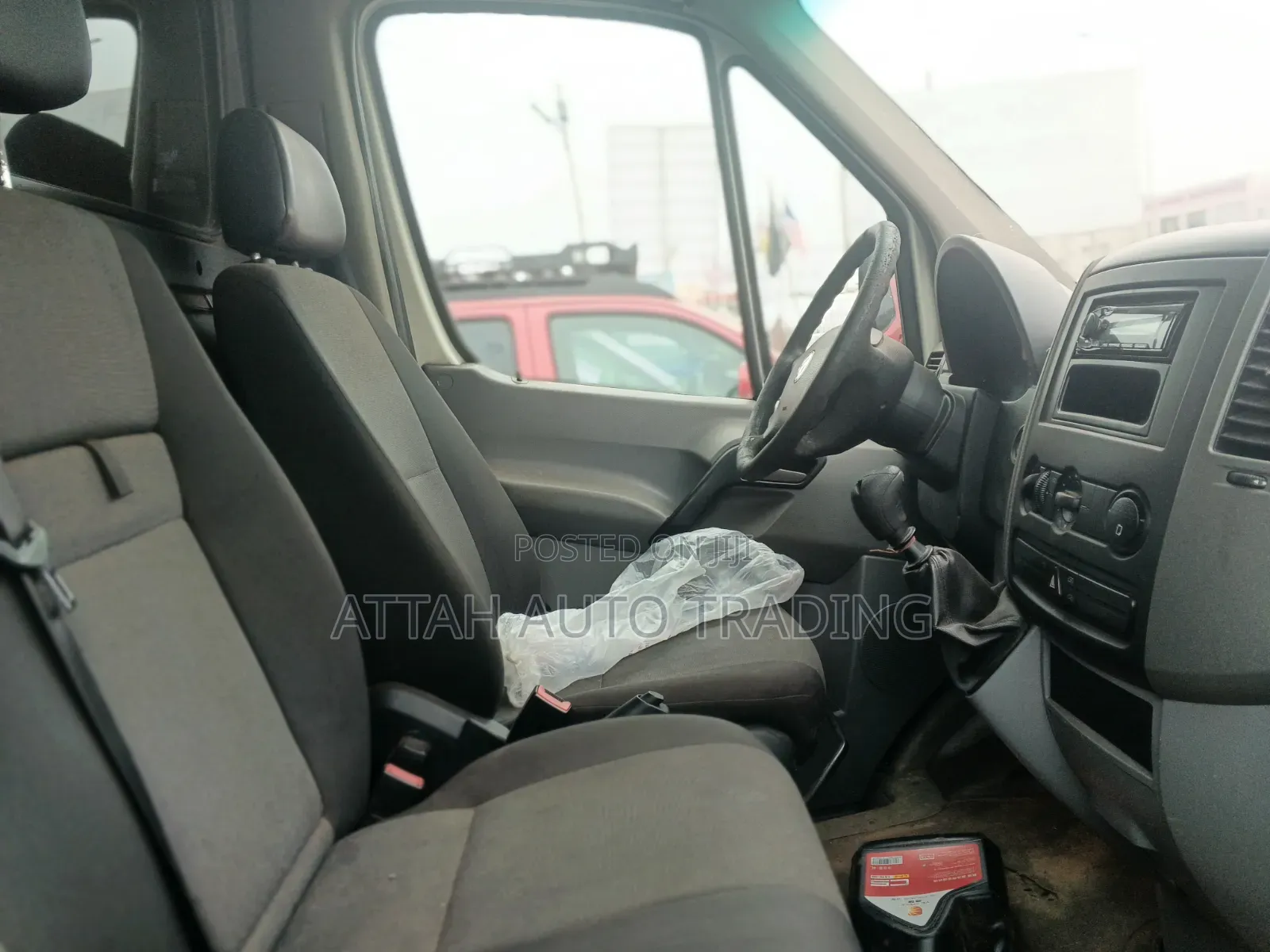 Volkswagen LT 2000 White