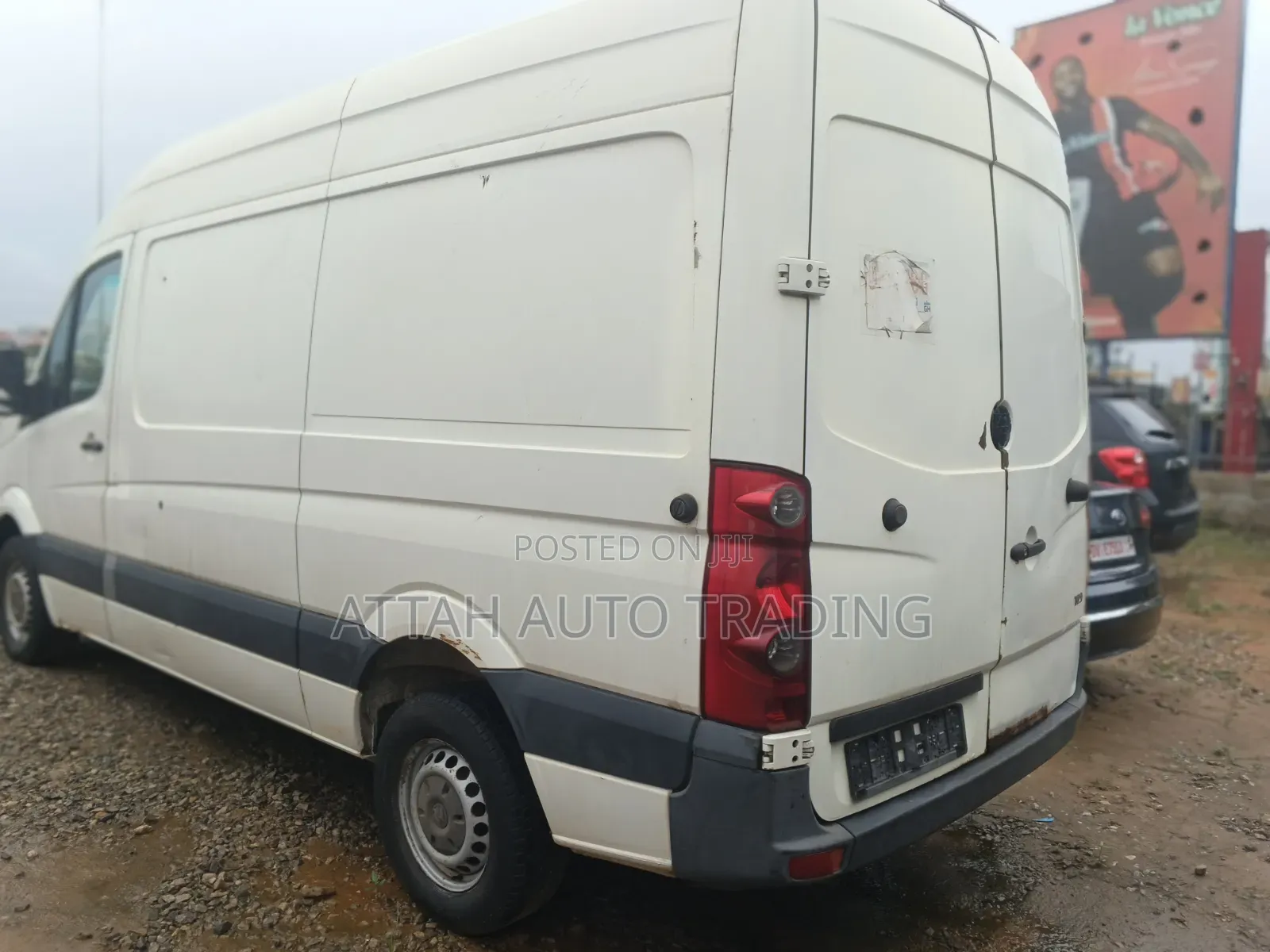Volkswagen LT 2000 White