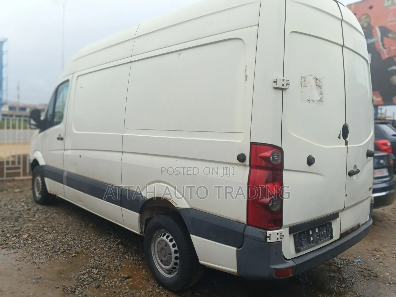 Volkswagen LT 2000 White