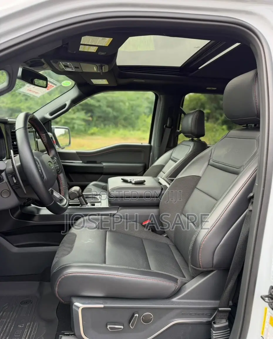 Ford F-150 Raptor 4WD SuperCrew 5.5' Box 2025