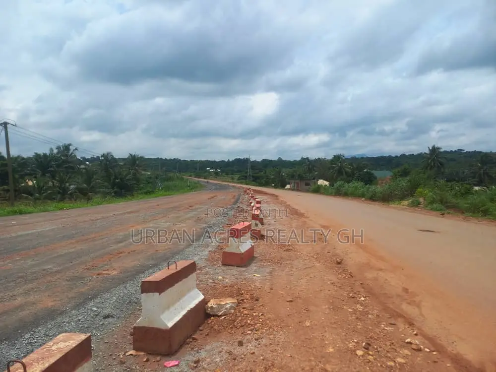 Volta Region, Ho (U.H.A.S Road) _ 2 Plots (70' X 200') Commercial Land