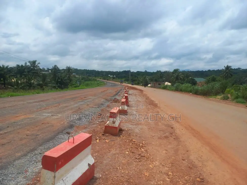 Volta Region, Ho (U.H.A.S Road) _ 2 Plots (70' X 200') Commercial Land
