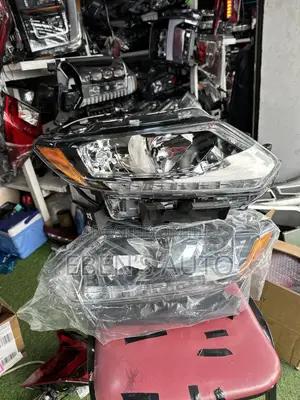 Nissan Rogue 2016 Headlights