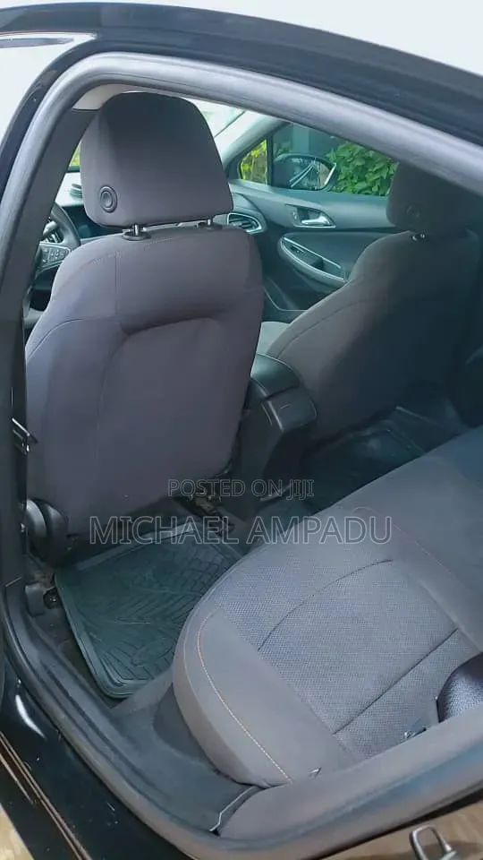 Chevrolet Cruze LS 2019 Black