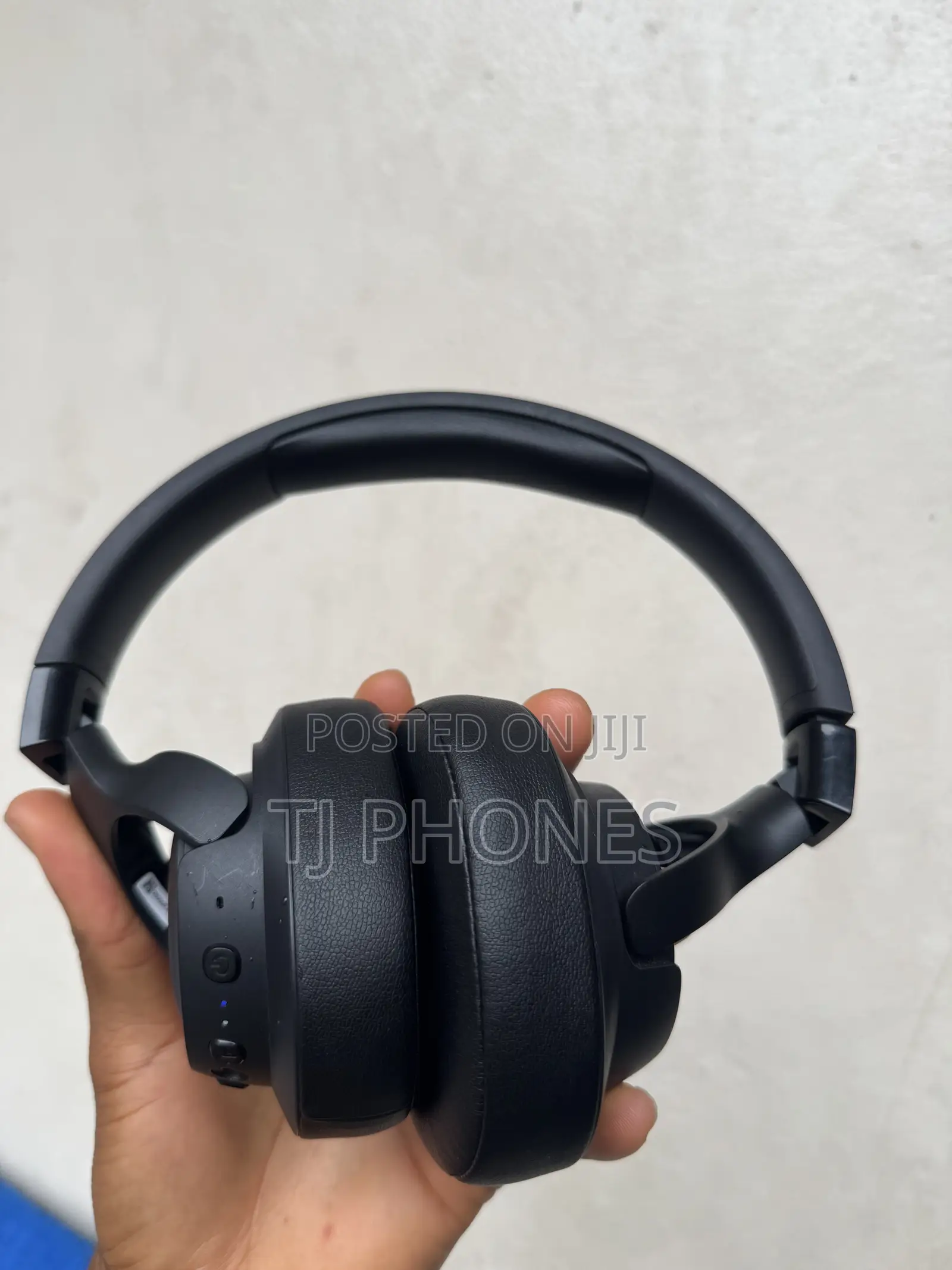 JBL Tune 760nc