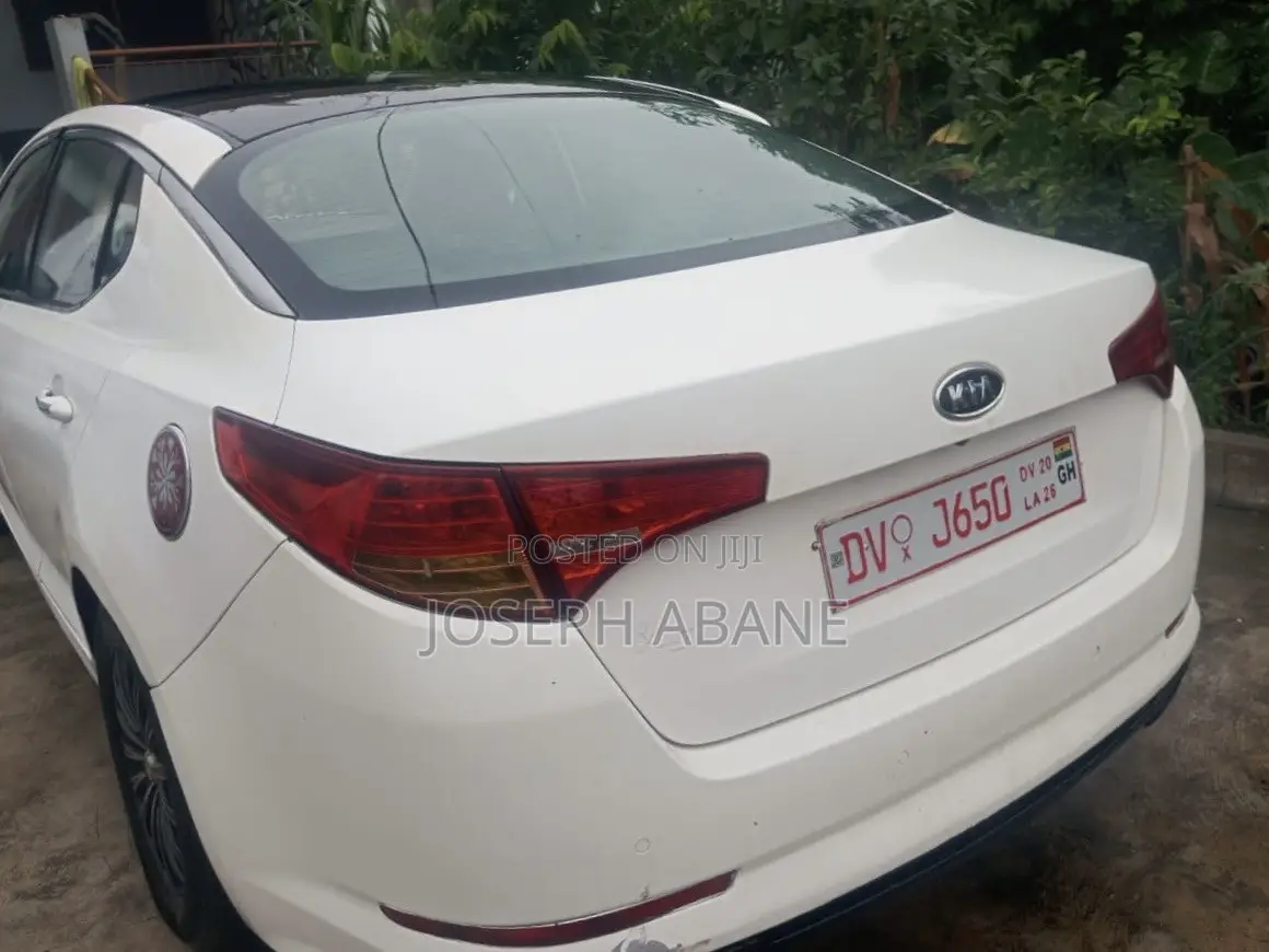 Kia Optima LX Sedan FWD (2.4L 4cyl 5M) 2010 White