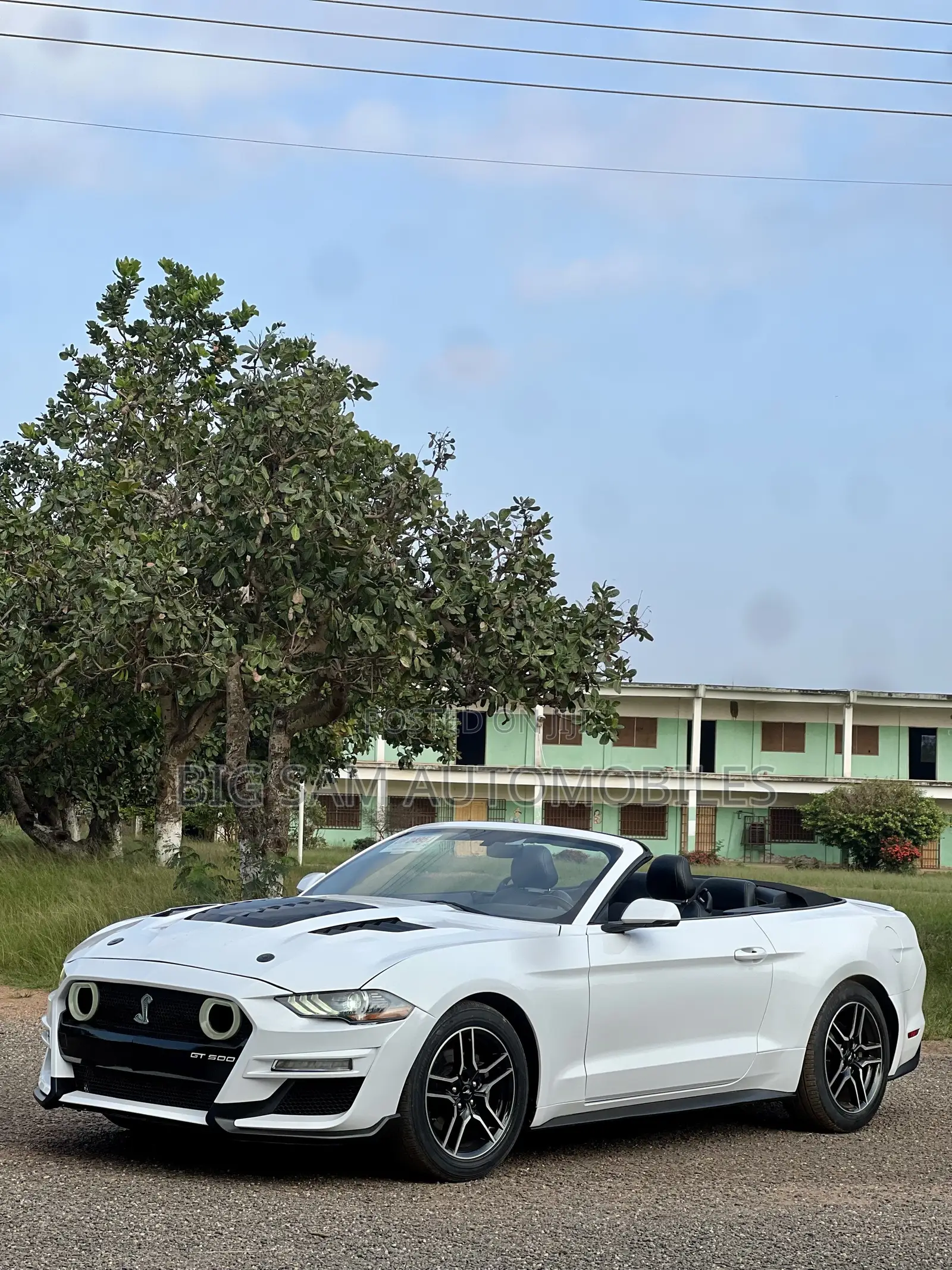 Ford Mustang 2022 White