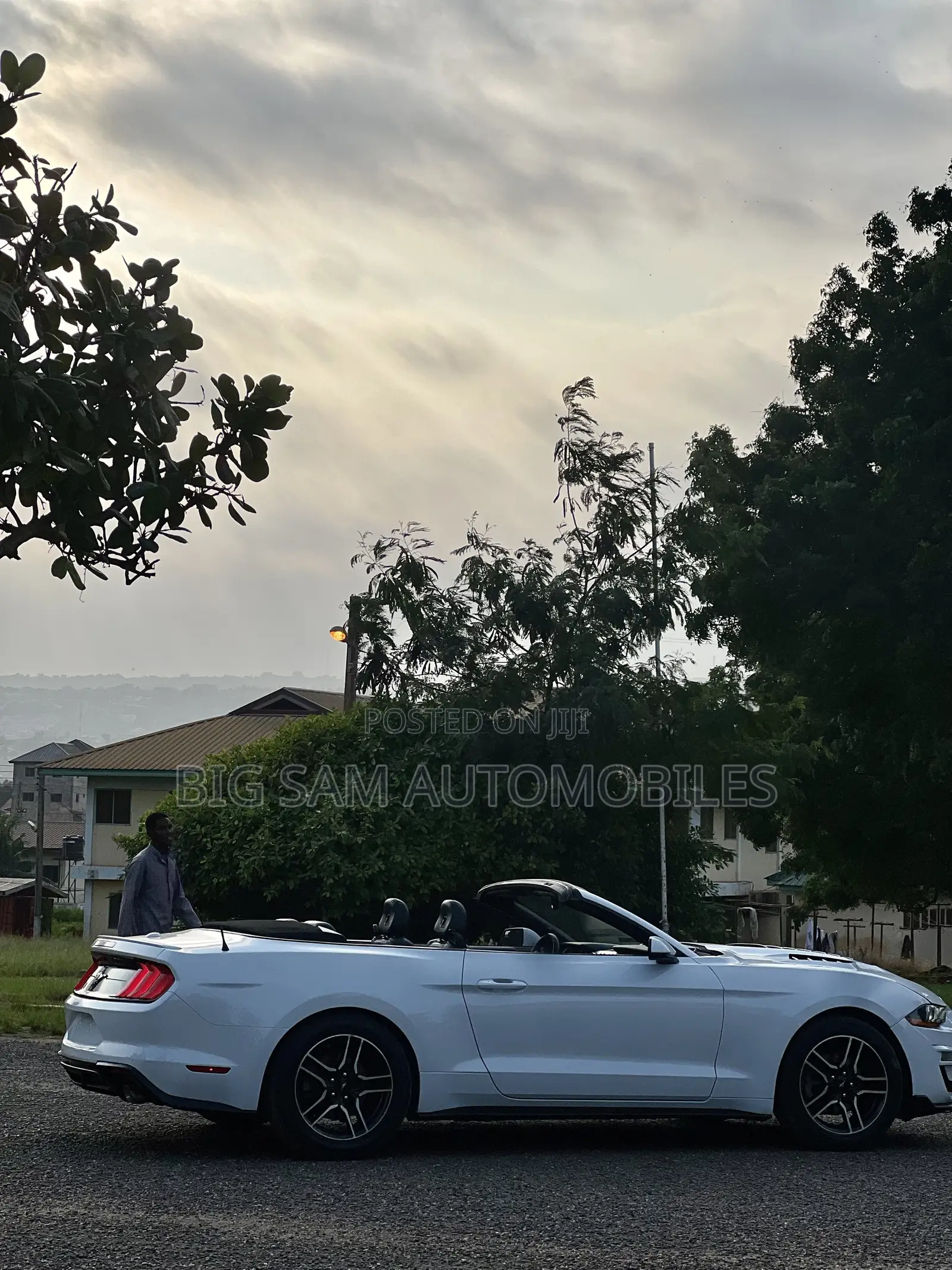 Ford Mustang 2022 White