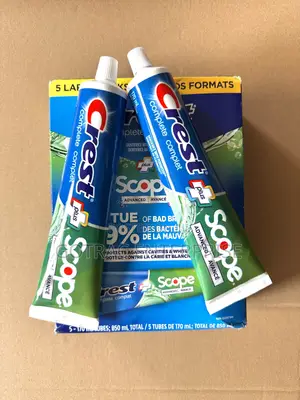 2x Crest Toothpaste - Active Foam Technology