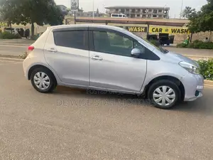 Toyota Vitz 1.5 FWD 3dr 2012 Gray