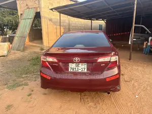 Toyota Camry SE 4dr Sedan (2.5L 4cyl 6A) 2017 Brown