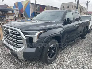 Toyota Tundra Hybrid 2024 Black