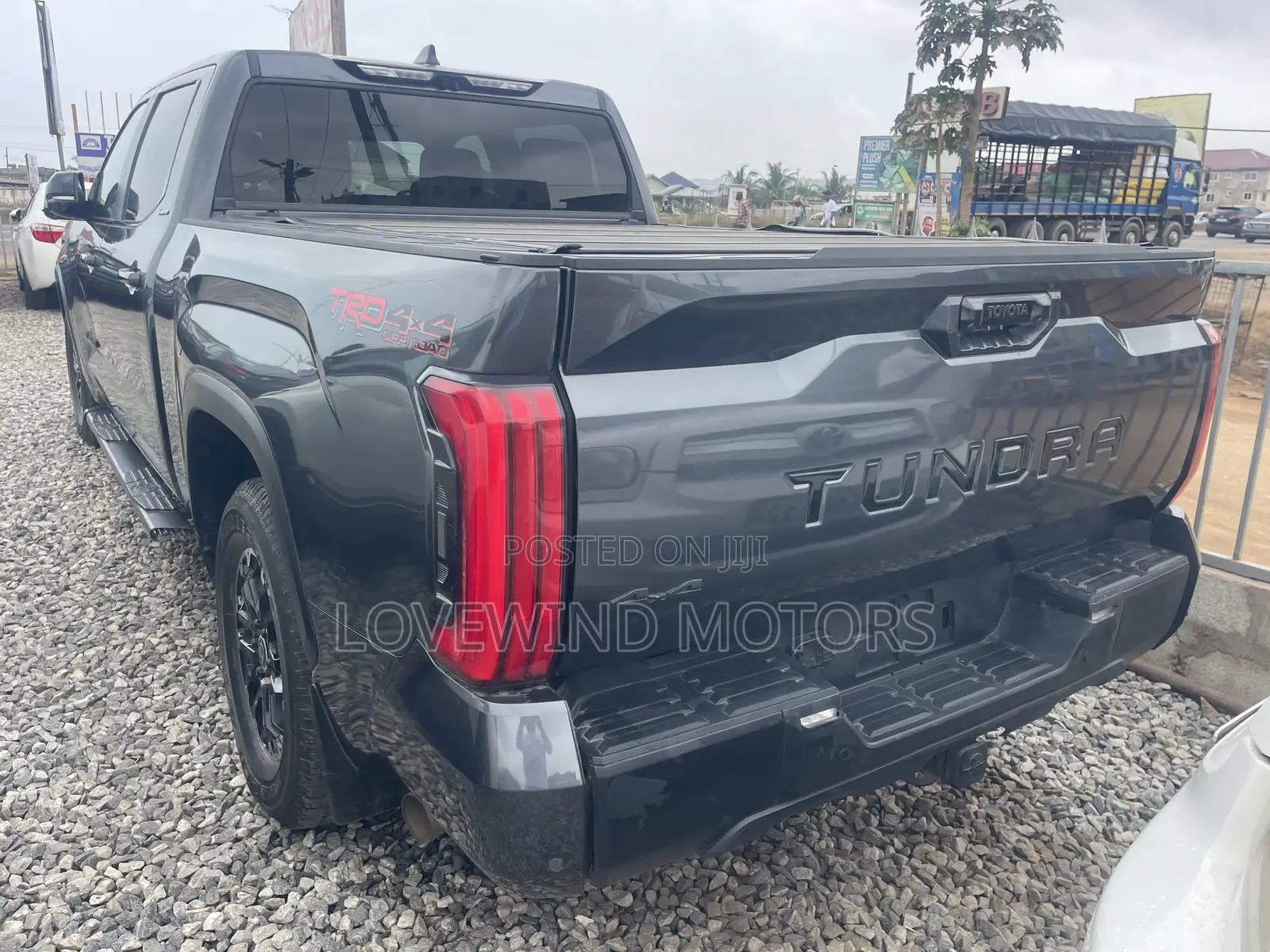 Toyota Tundra Hybrid 2024 Black
