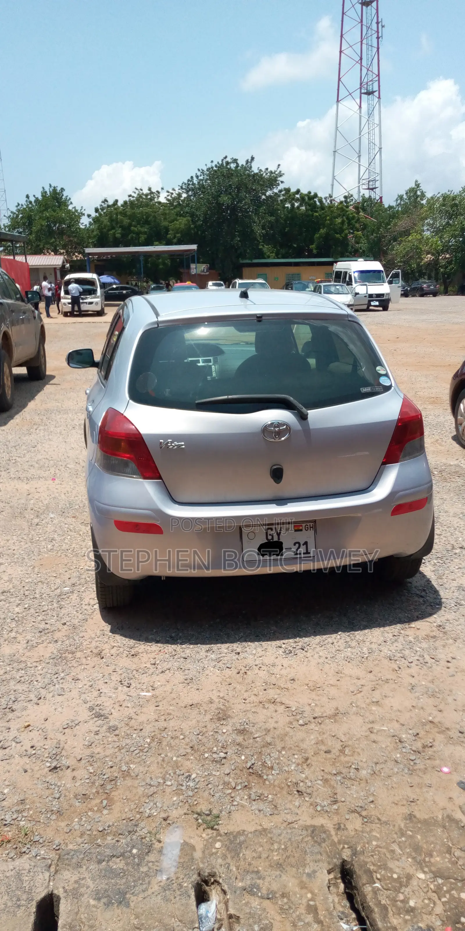 Toyota Vitz 1.5 FWD 5dr 2010 Gray
