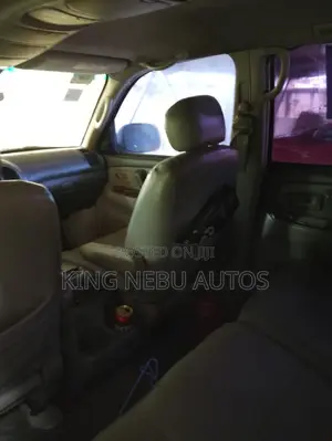 Toyota Sequoia Limited 4dr SUV (4.7L 8cyl 4A) 2004 Silver
