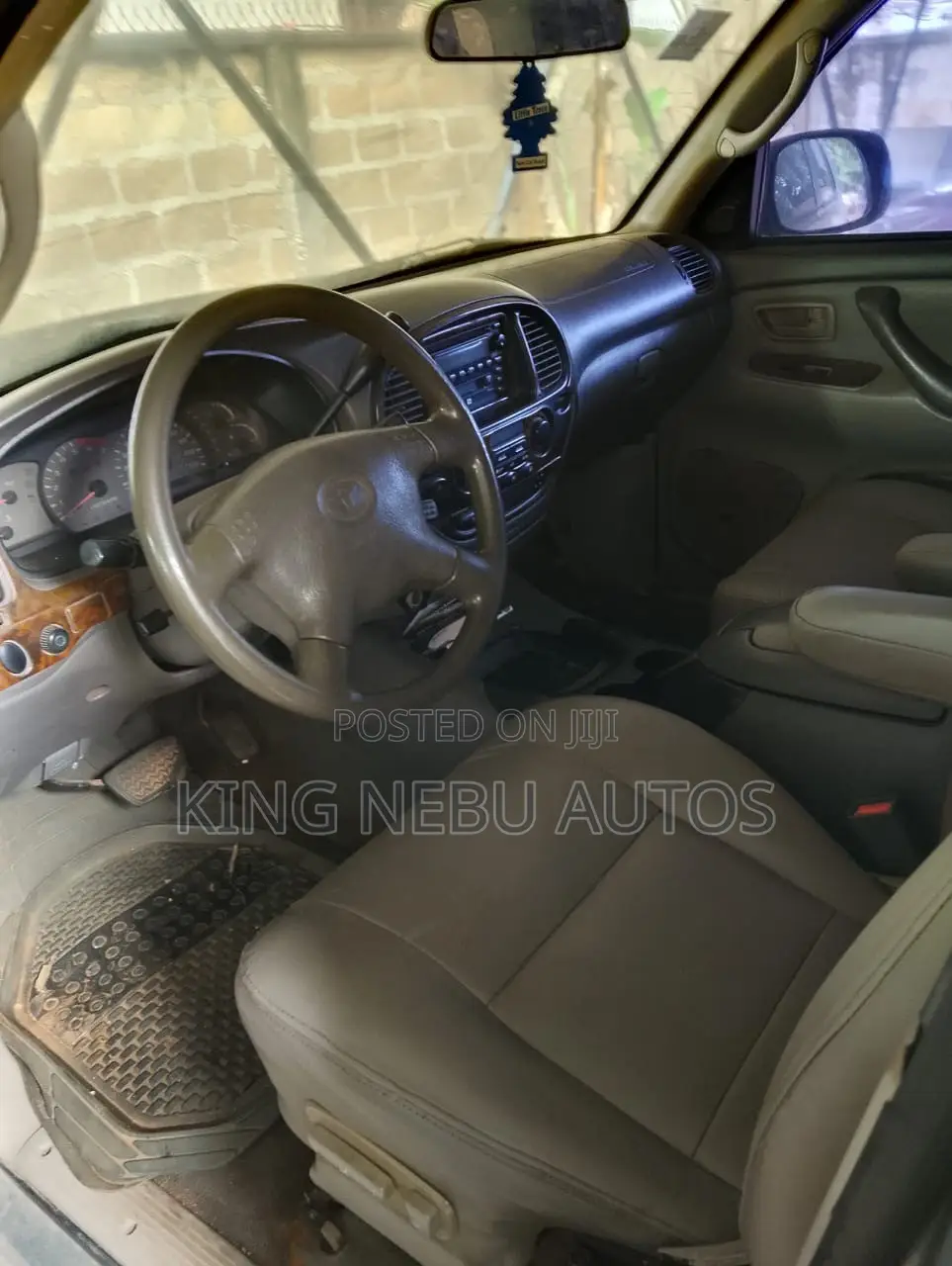 Toyota Sequoia Limited 4dr SUV (4.7L 8cyl 4A) 2004 Silver