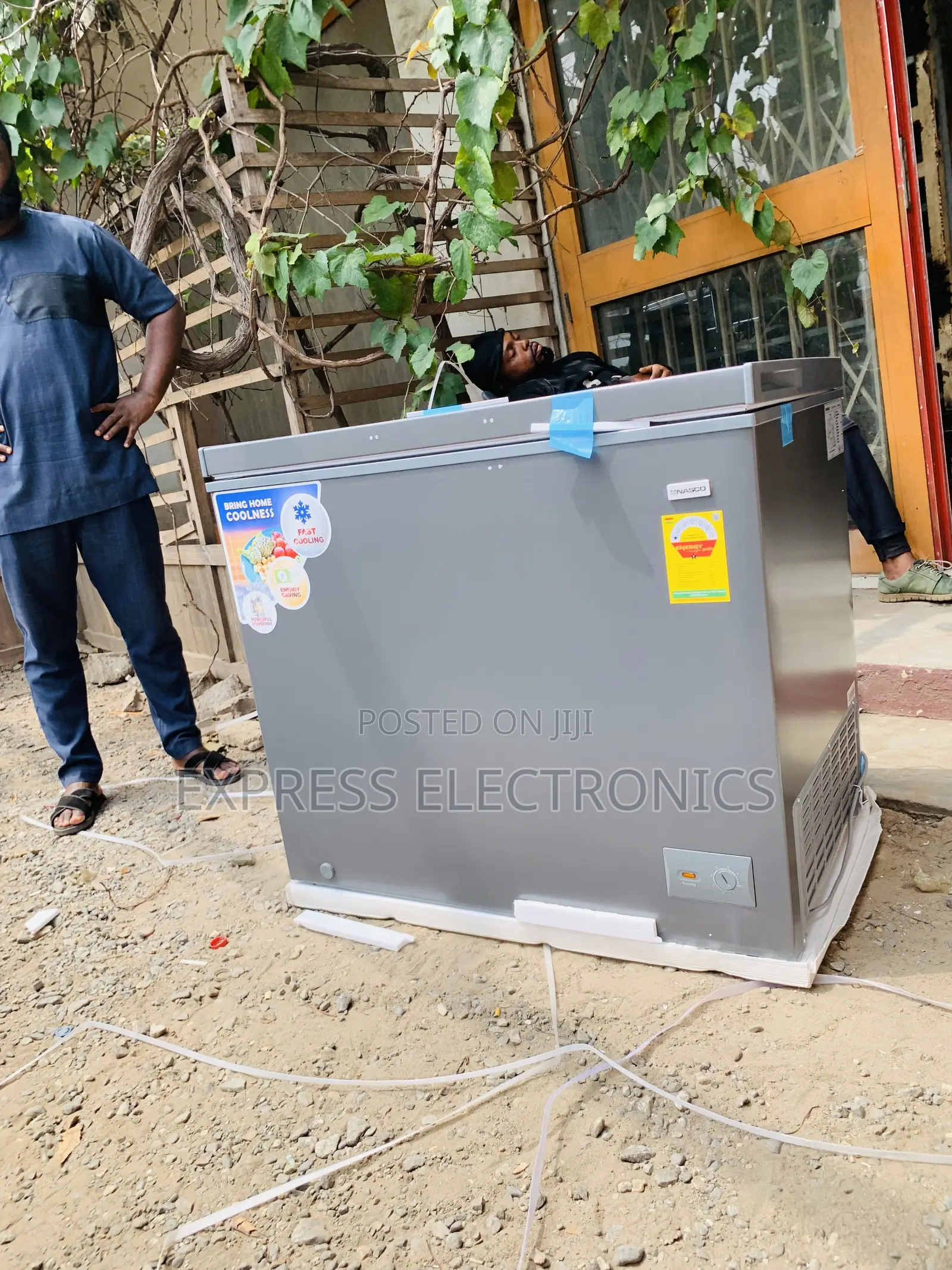 Nasco 238 LTRS Chest Freezer-Nas-300fl Single Door