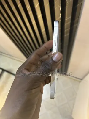 Apple iPhone 13 128 GB White
