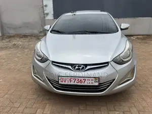 Hyundai Elantra 2015 Silver