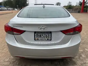Hyundai Elantra 2015 Silver