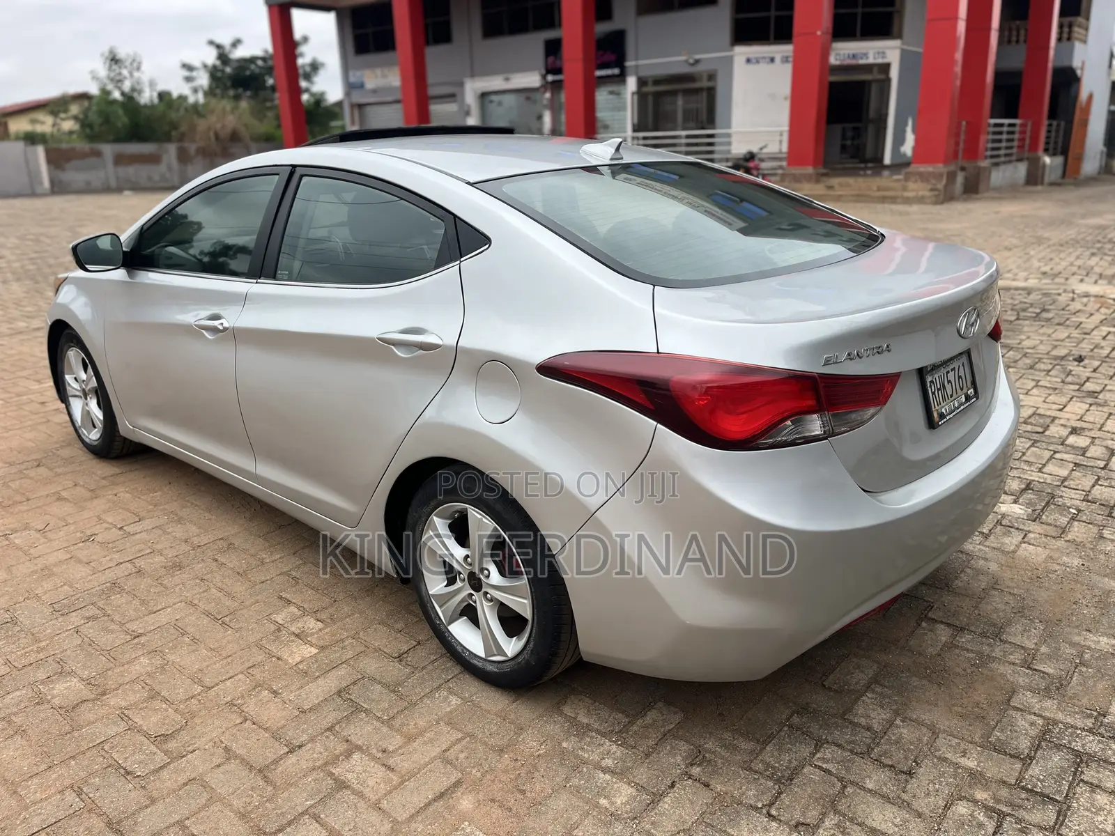 Hyundai Elantra 2015 Silver
