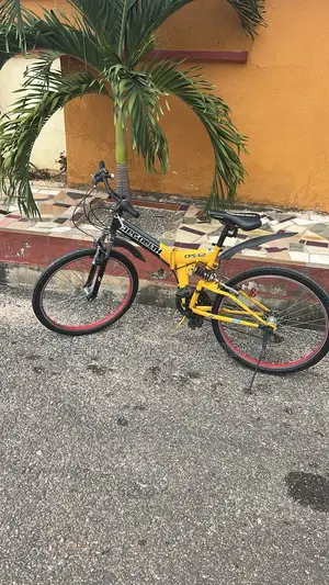 Black and Yellow Mountain Bicycle