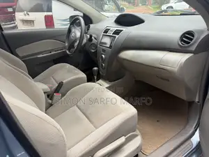 Toyota Belta 2010 Blue