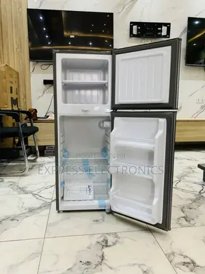 Purchase the New Pearl PF-216TBG-5E 136L Double-Door Top-Freezer