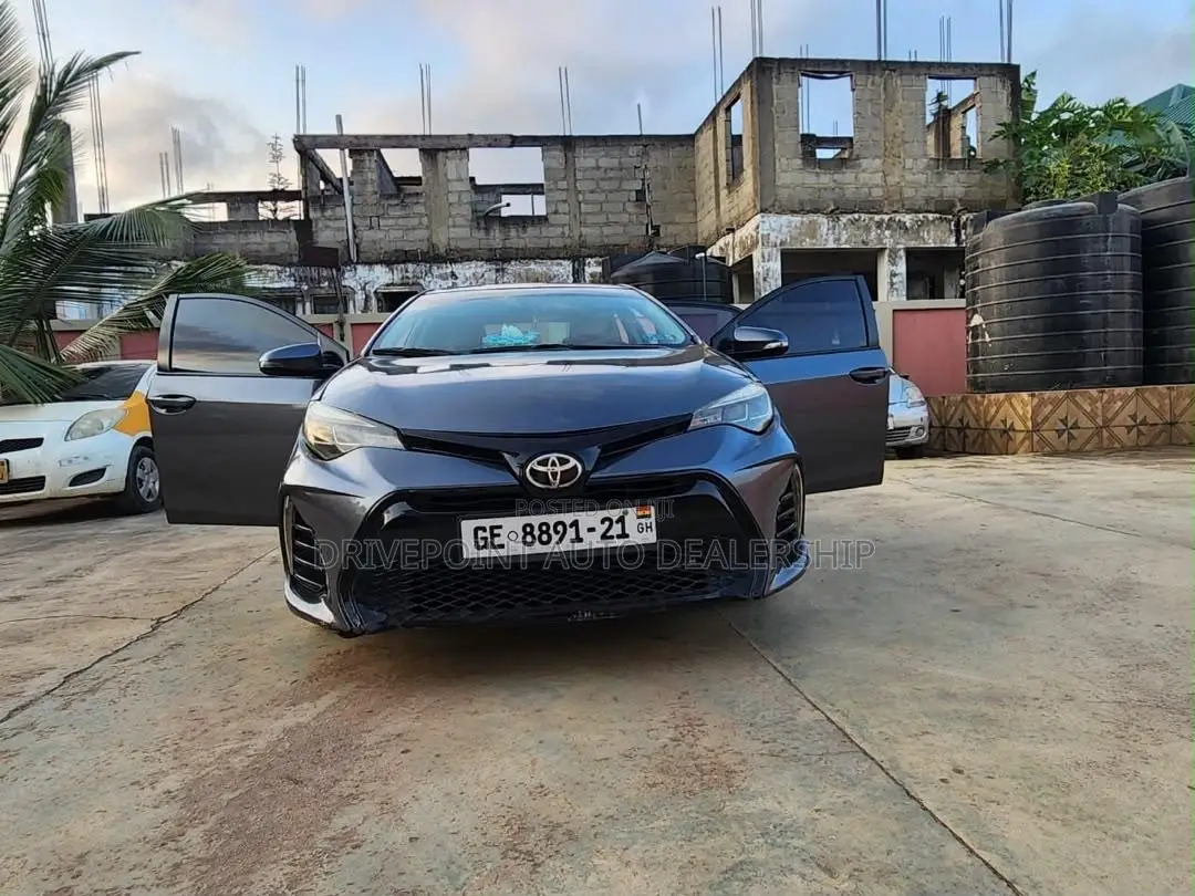 Toyota Corolla S 4dr Sedan (1.8L 4cyl CVT) 2015 Gray
