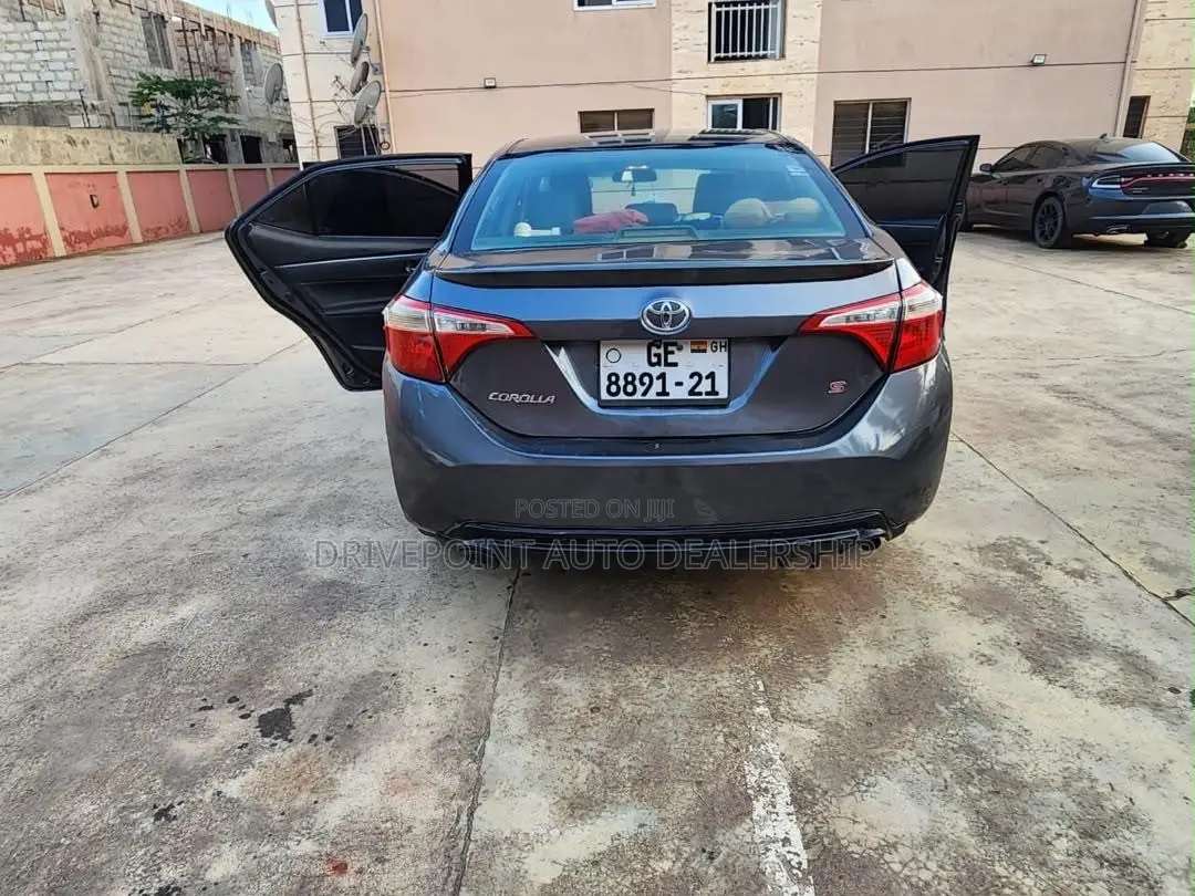 Toyota Corolla S 4dr Sedan (1.8L 4cyl CVT) 2015 Gray
