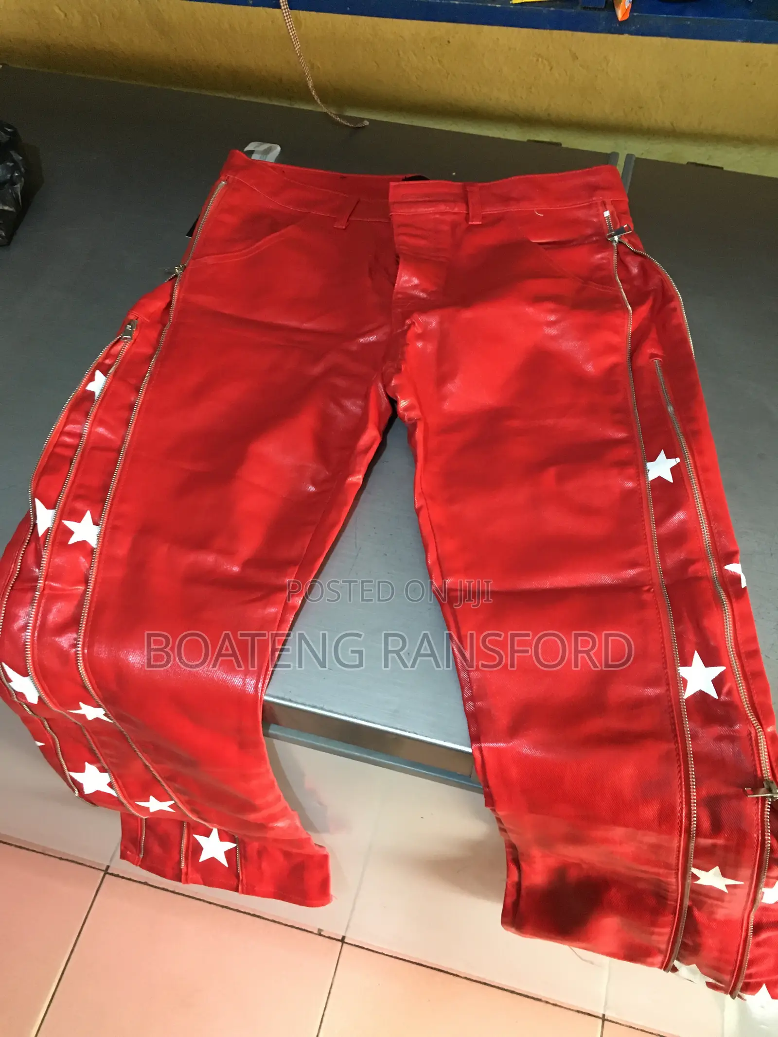 Amiri Down