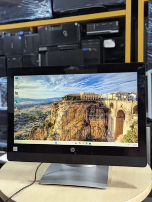 Desktop Computer HP ProOne 400 G3 8GB Intel Core i5 SSD 256GB