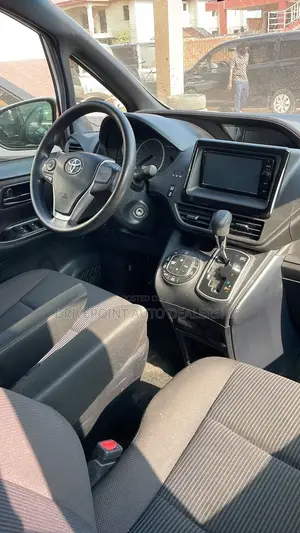 Toyota Voxy 2015 White