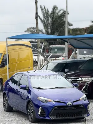 Toyota Corolla SE Special Edition 4dr Sedan (1.8L 4cyl CVT) 2017 Blue