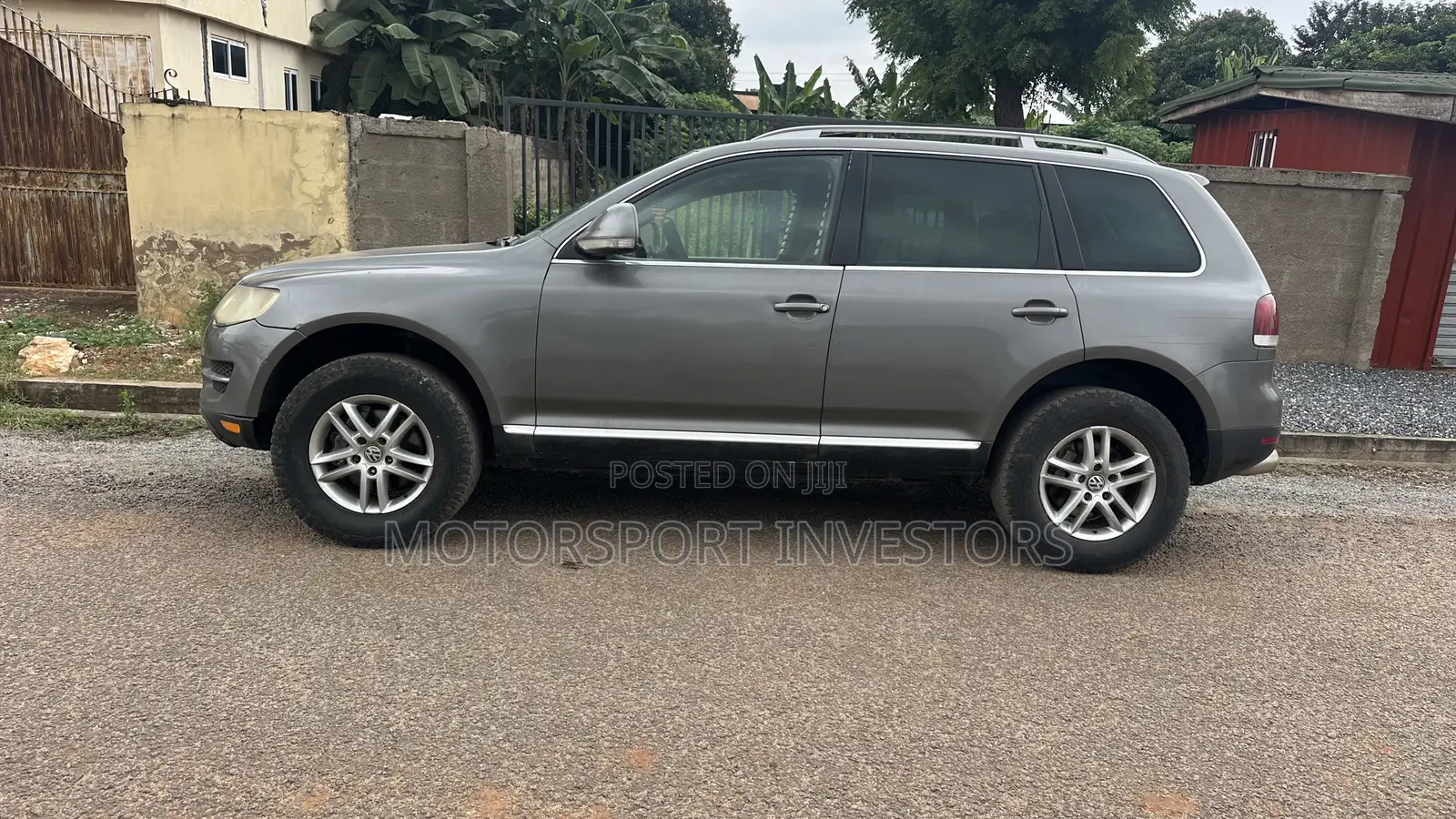 Volkswagen Touareg V6 TDI 2010 Gray