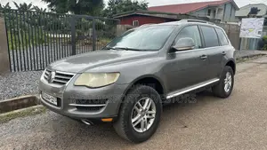 Volkswagen Touareg V6 TDI 2010 Gray